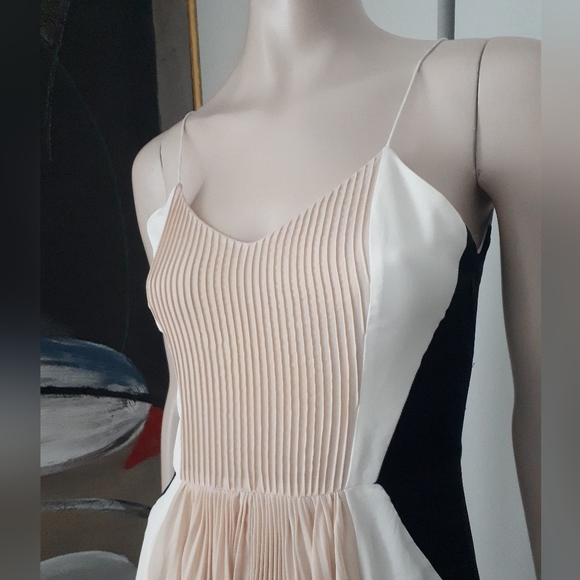 Parker | V- Neck Spaghetti Strap Gown - Picture 5 of 13